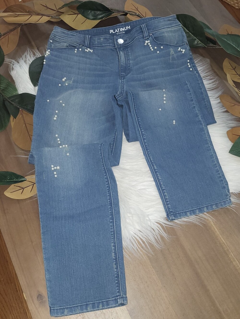 Platinum Chico's Size 1 Vintage Y2K Distressed Embellished Ankle Jeans Cotton Bl